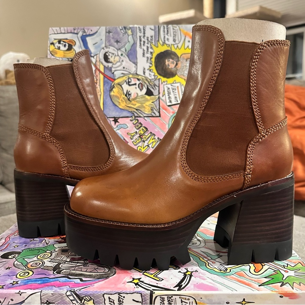 BNIB Jeffrey Campbell X Free People Preston Platform Ankle Boots Cognac W Size 7